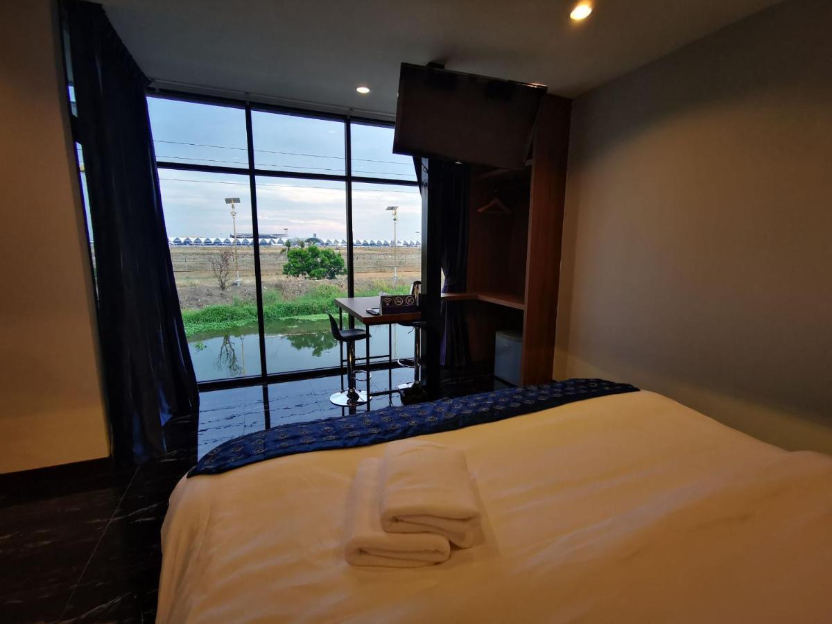 Skyline Resort Ban Khlong Lat Bua Khao المظهر الخارجي الصورة